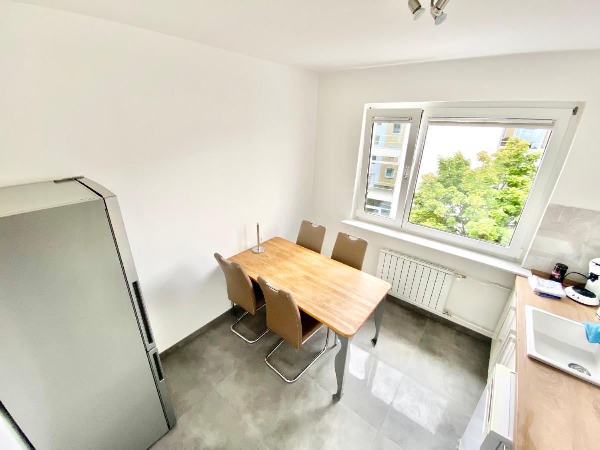 Zentral gelegene 2 Zi. Wohnung nähe Innenstadt/HBF Wolfsburg Exterior foto