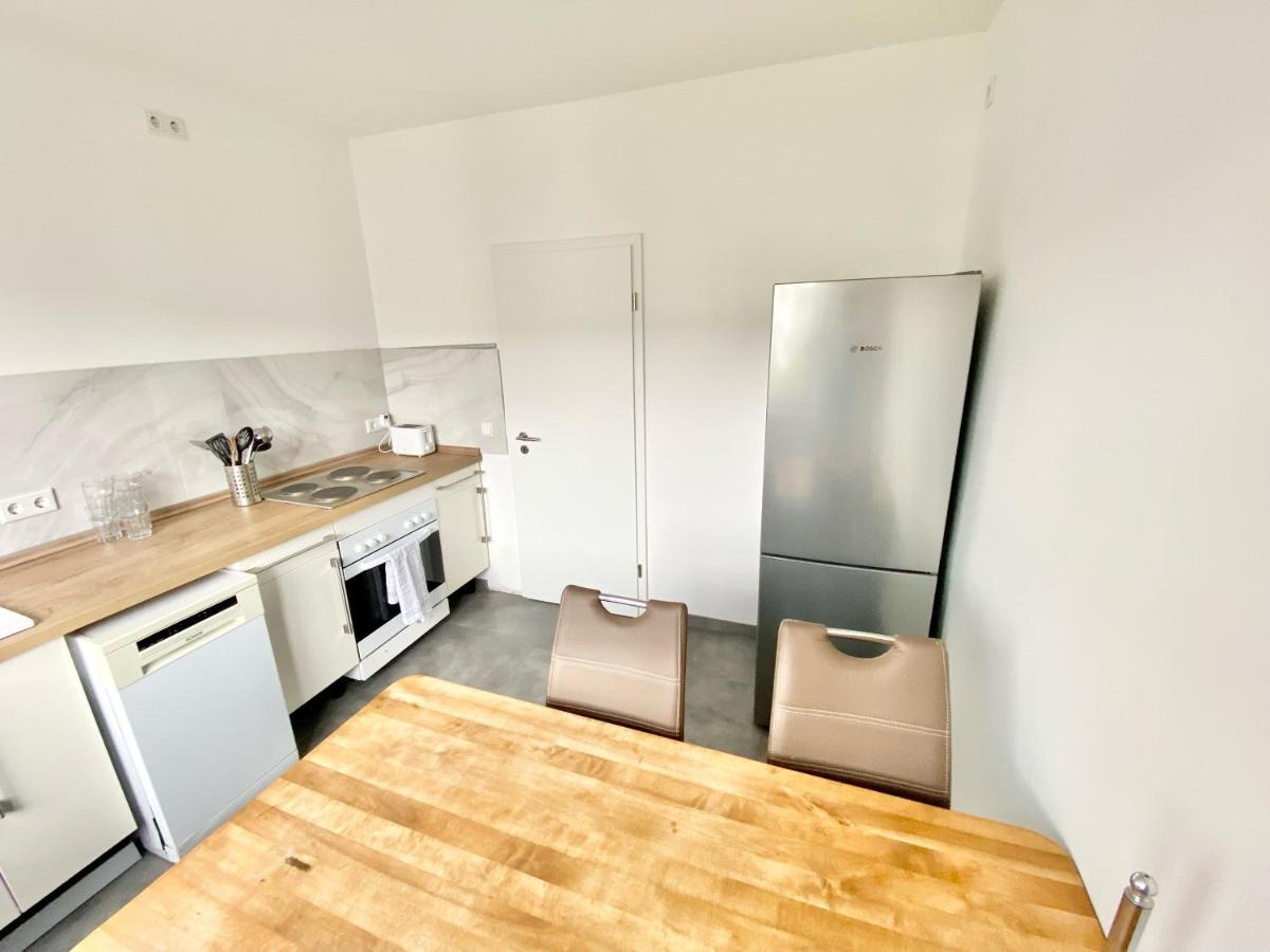 Zentral gelegene 2 Zi. Wohnung nähe Innenstadt/HBF Wolfsburg Exterior foto